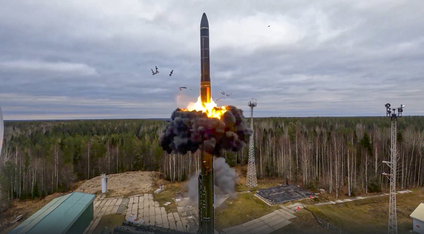Russia Sending Oreshnik Missiles to Belarus