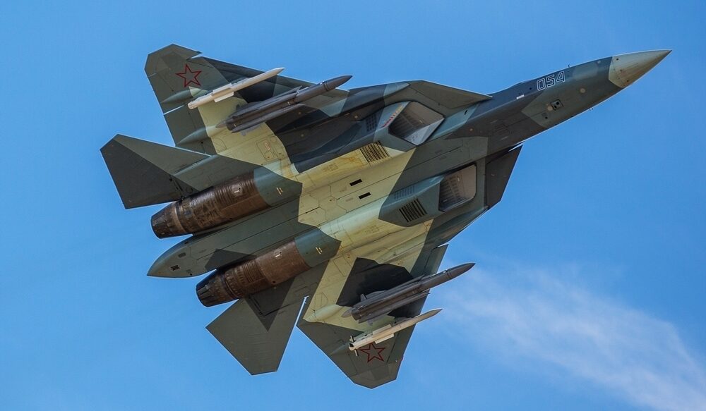 Russian Airforce SU-57 carrying 2x BVRAAM R-37M. Russia Offers R-37M