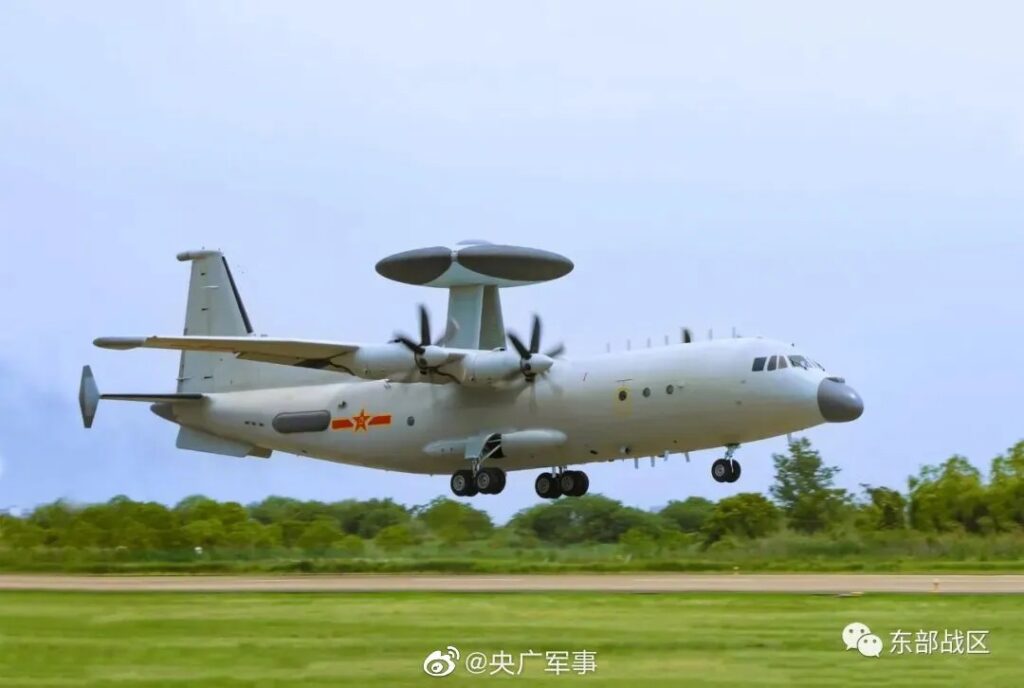 Equipped with a tri-array active electronically scanned array (AESA) radar, the KJ-500 operates with a fixed radome, enabling full coverage without a rotating radar.