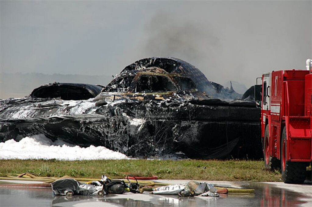 B-2 Spirit Hydraulic Failure Causes Fire