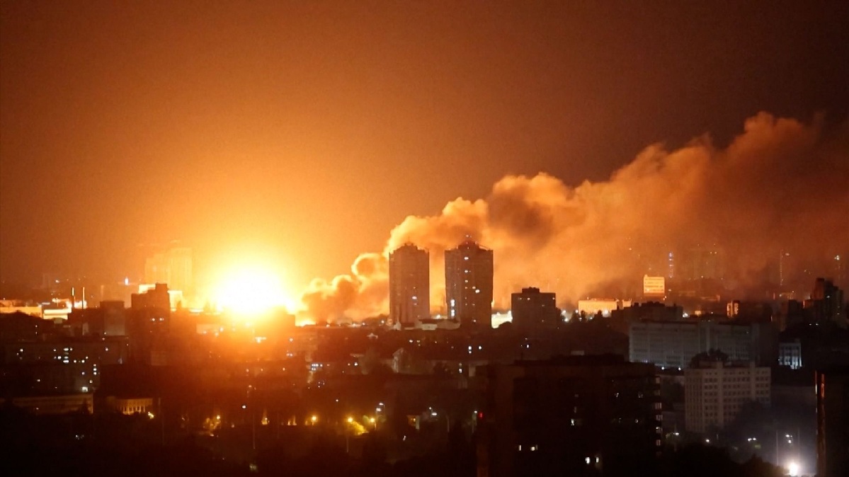 Azerbaijani Embassy Hit as Russia Targets Kyiv