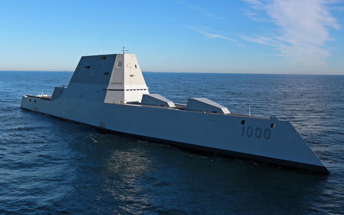 Zumwalt-Class DDG-1000 — Costly Innovation, Hard Lessons