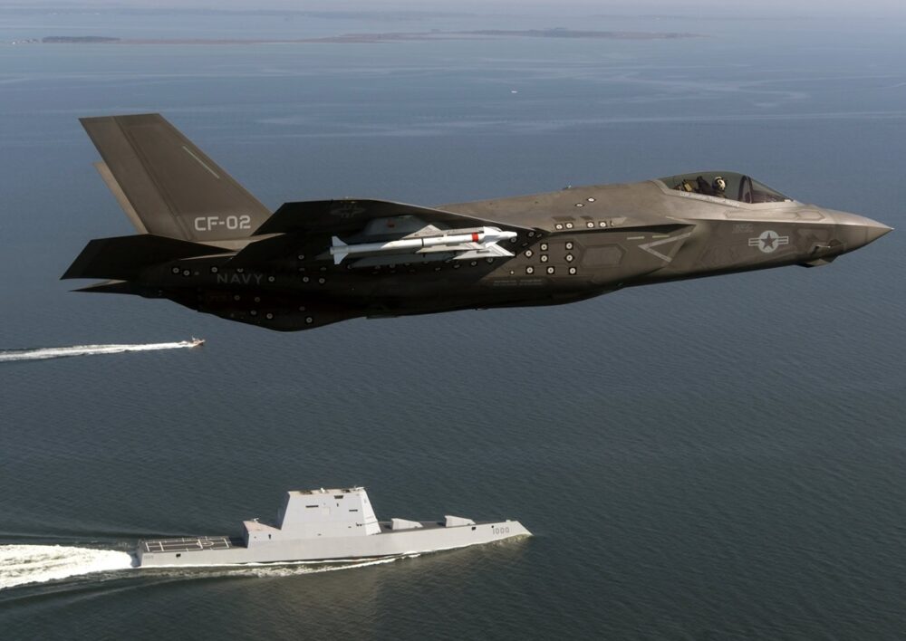 Zumwalt-Class DDG-1000 — Costly Innovation, Hard Lessons