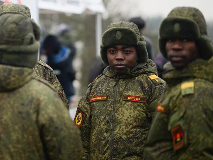 Russia Recruits Gamers for Ukraine War via Discord