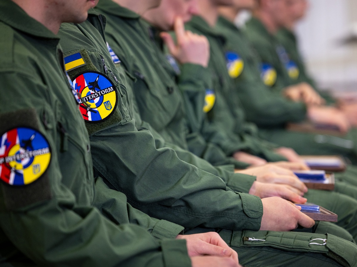 Ukraine Trains Nearly 100 New Combat Pilots in 2025