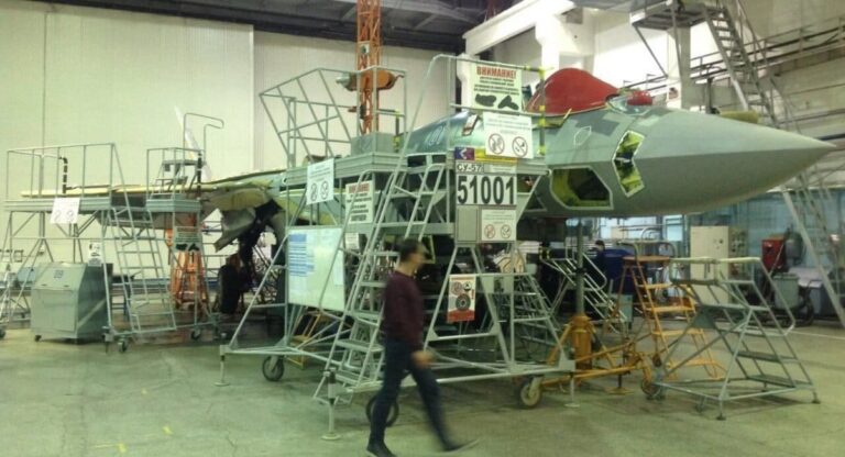 Western Firms Fuel Russia’s Su-57, Despite Sanctions