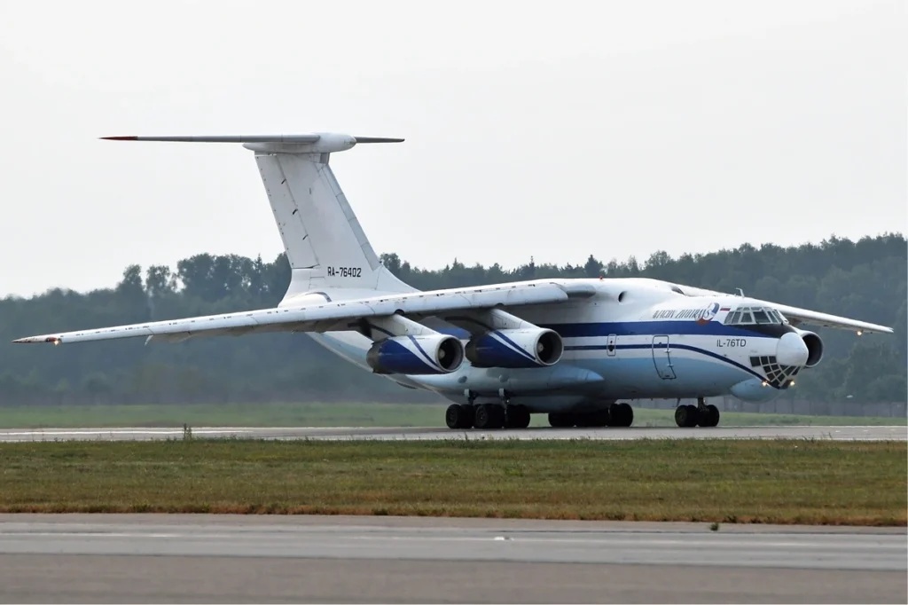 Russian cargo plane arrives in Cuba