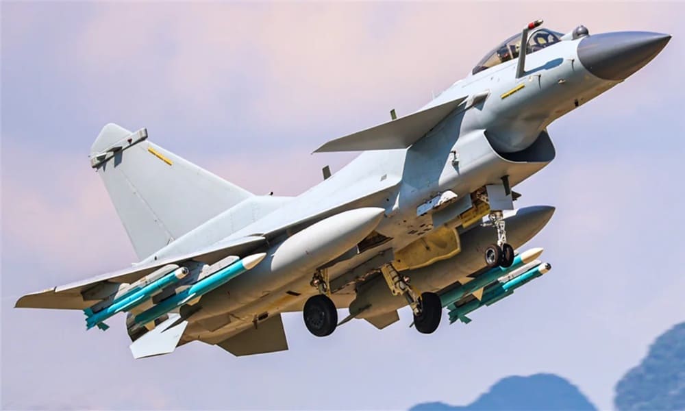 Simultaneous J-10C with PL-10 (both sides), PL-12 (middle right) and PL-15 (middle left) during the training