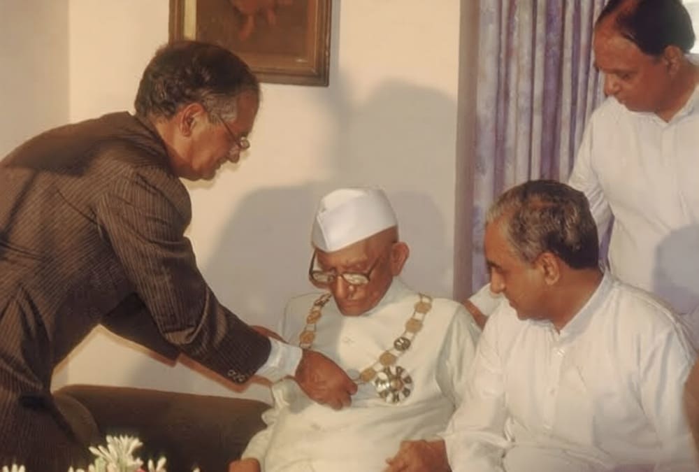 Morarji Desai was awarded the Nishan-e-Pakistan chiefly because Pakistan honoured him for the role he played in improving India-Pakistan relations and reducing hostility during his stint as India’s prime minister from 1977 to 1979.